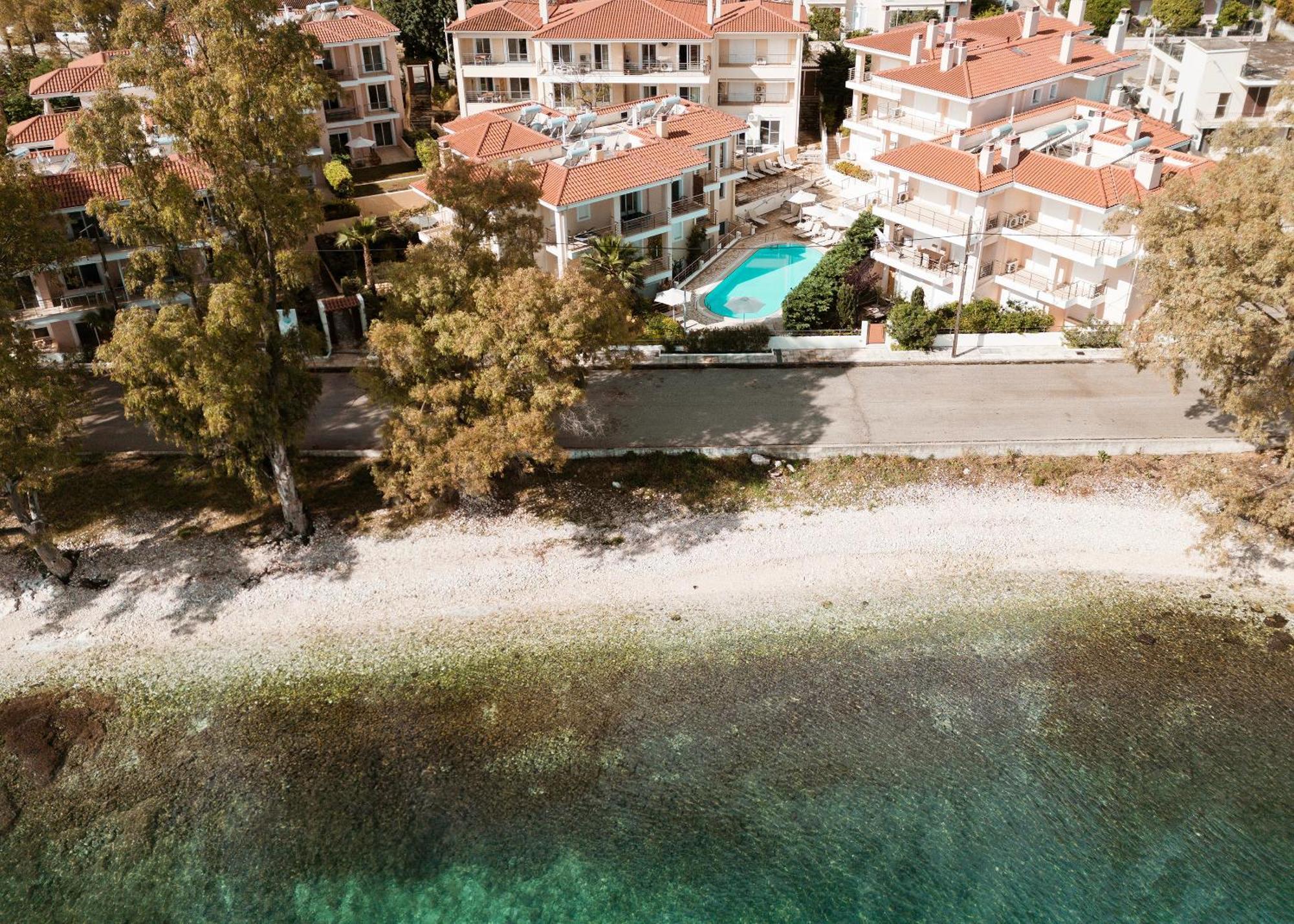 Meliti Waterfront Suites Karavomylos Eksteriør billede