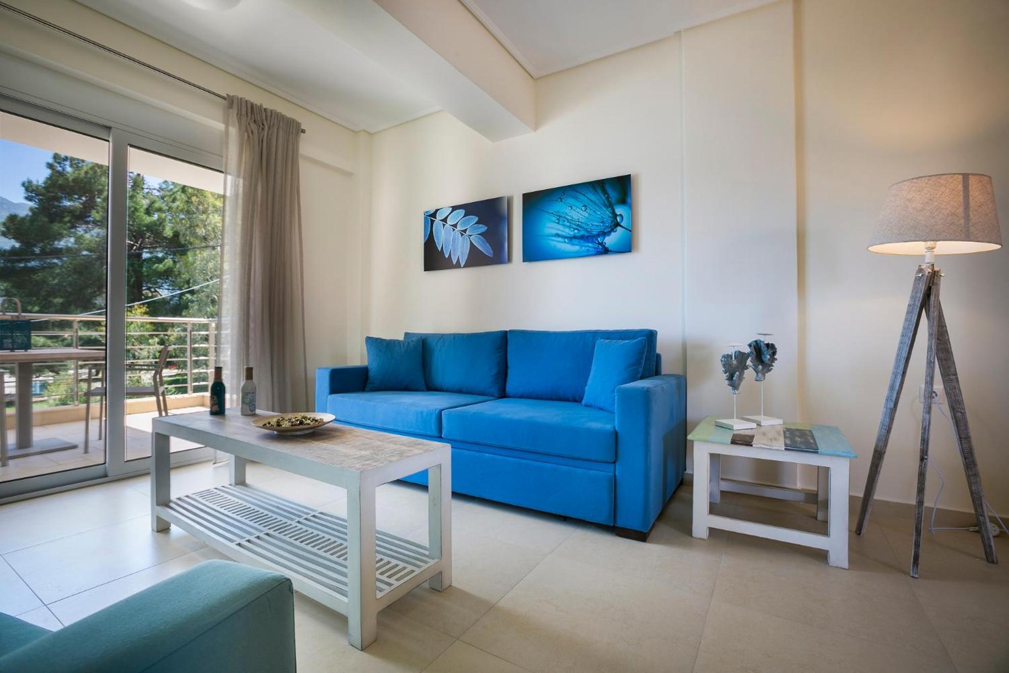 Meliti Waterfront Suites Karavomylos Eksteriør billede
