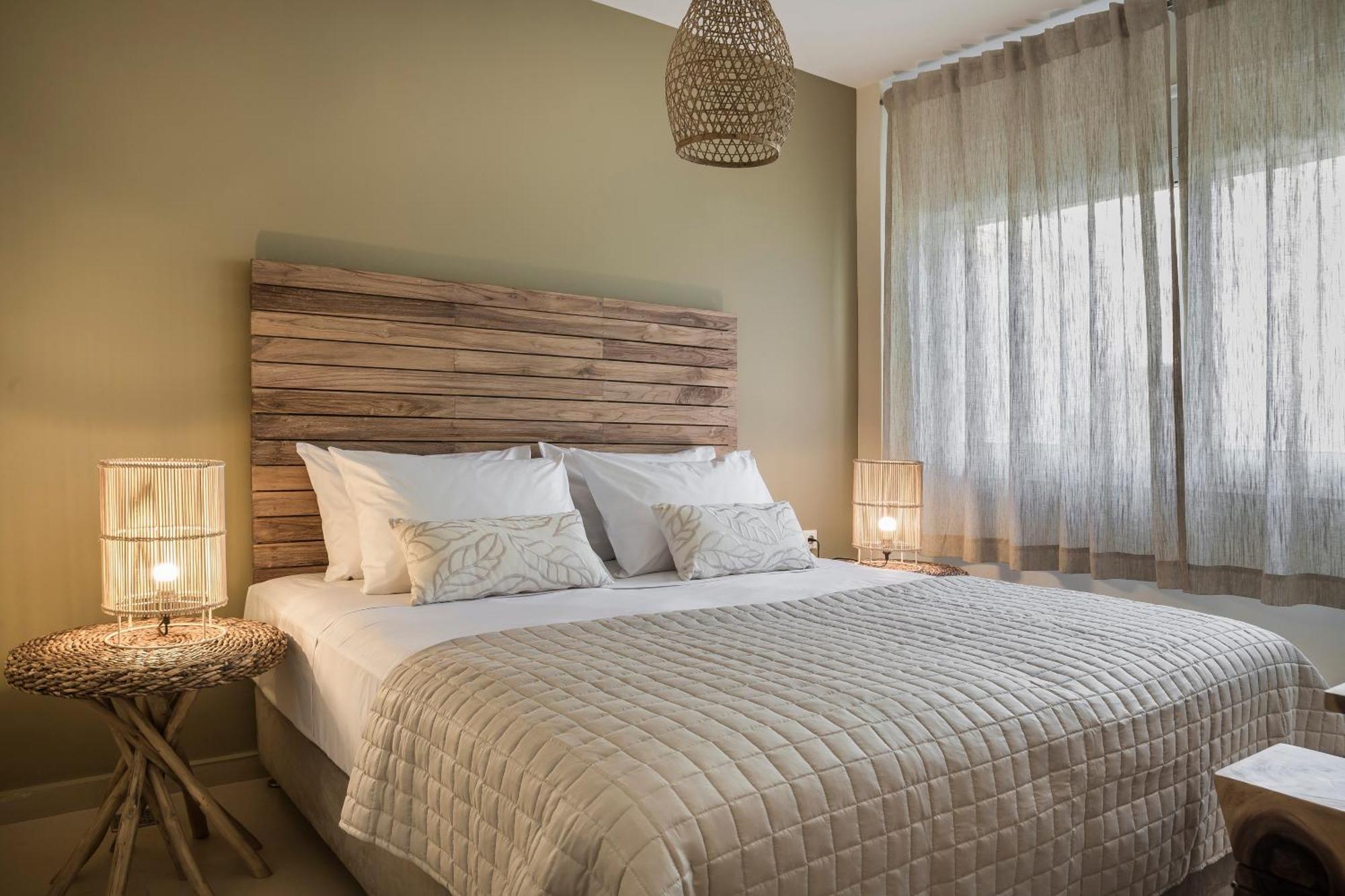 Meliti Waterfront Suites Karavomylos Eksteriør billede